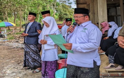 Wakil Sekretaris PCNU Bengkulu Hadiri Upacara Hari Santri Nasional (HSN) 2024 di MWC NU Way Sulan Sekaligus Pimpin Doa Upacara